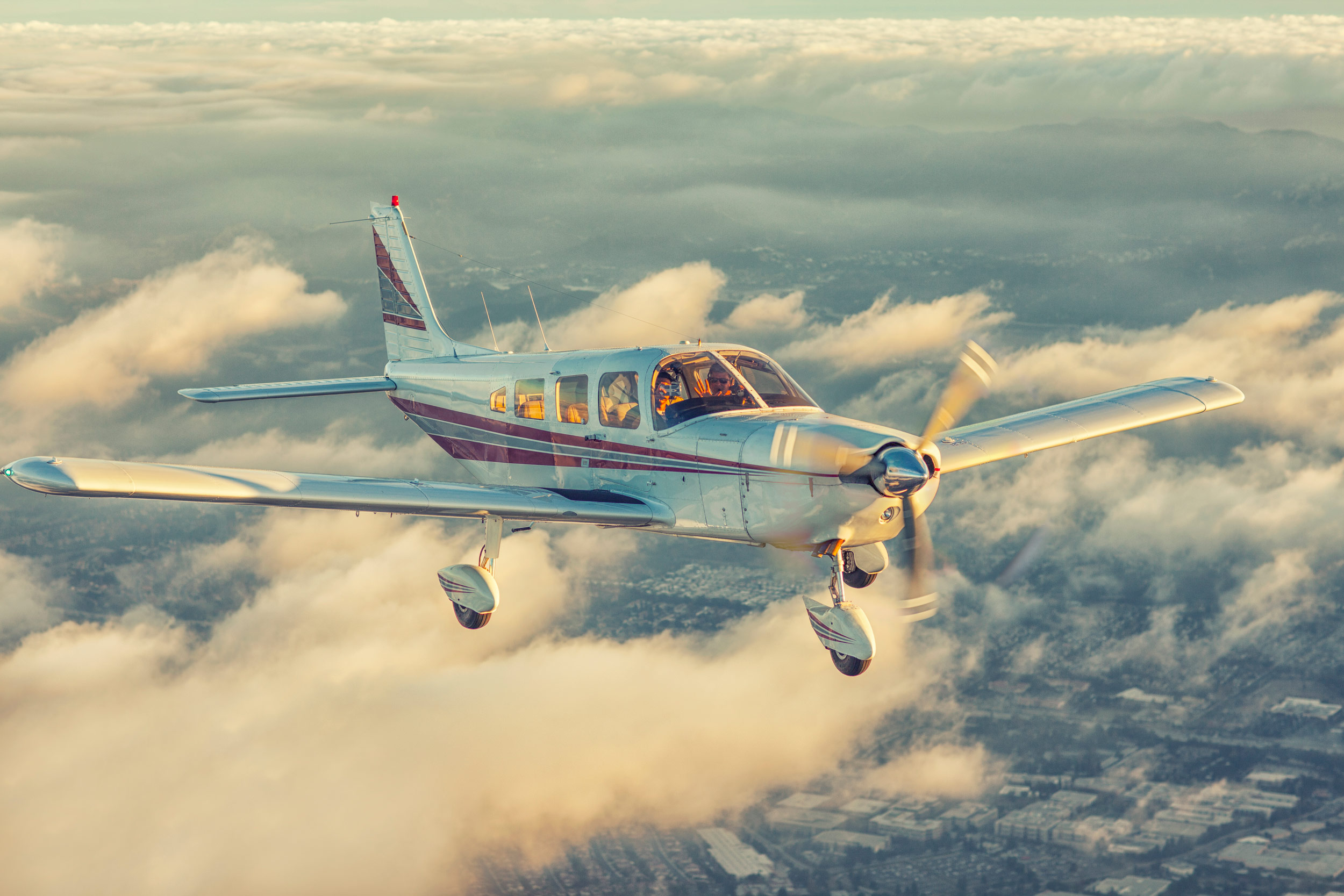 Piper Cherokee 6, air-to-air photography